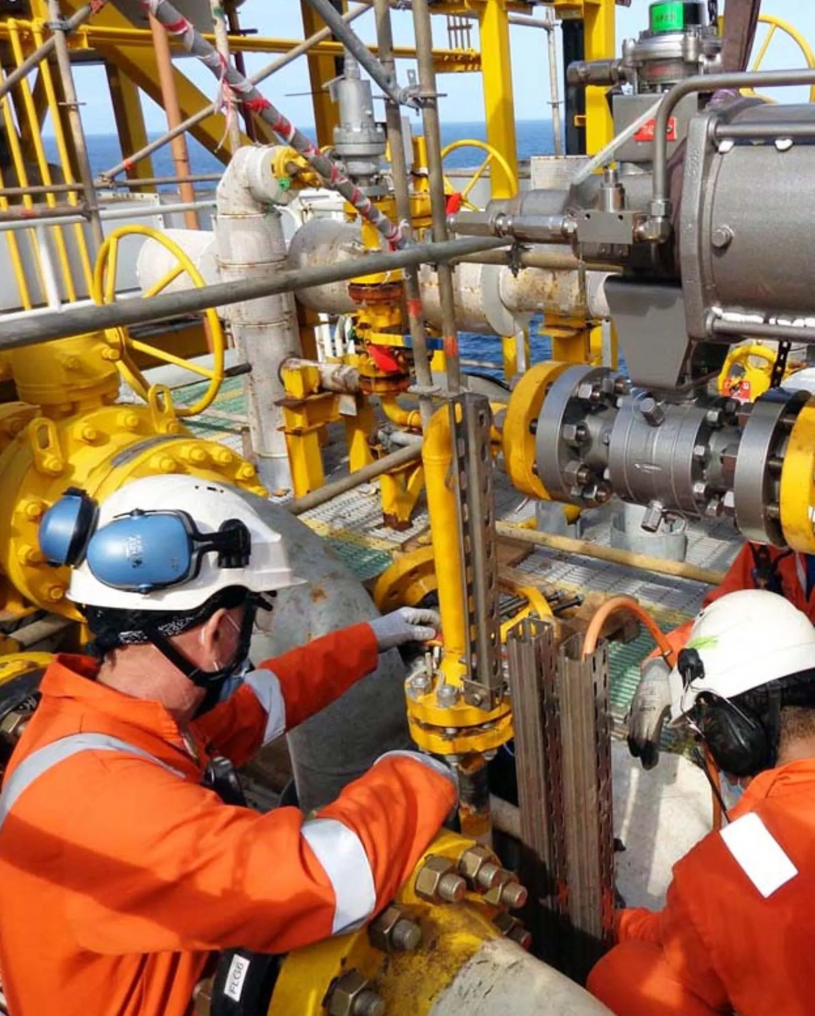 ISO certified industrial heatup team